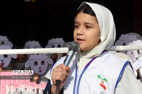 توزیع شیر در مدارس پاکدشت