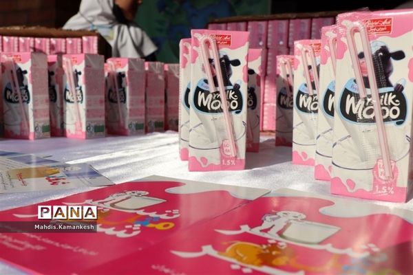 توزیع شیر در مدارس پاکدشت