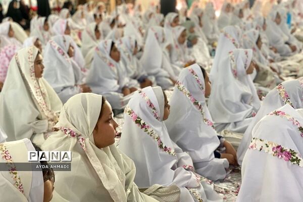 مراسم جشن تکلیف ۳۰۰ نو‌مکلف مدارس فشافویه