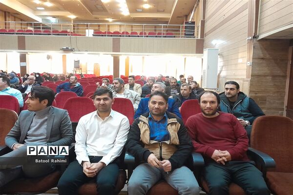 برگزاری کارگاه فن بیان و ارتباط سازی مؤثر ویژه معاونان پرورشی مدارس شهرستان ملارد