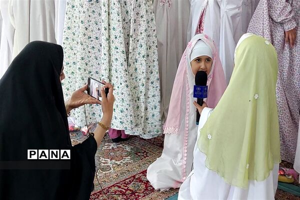 جشن تکلیف ۳۵۰ دانش‌آموز دختر شهرستان نایین