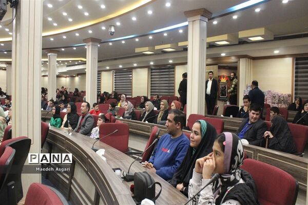 مراسم تجلیل از خانواده‌های کارکنان خانه معلم قم
