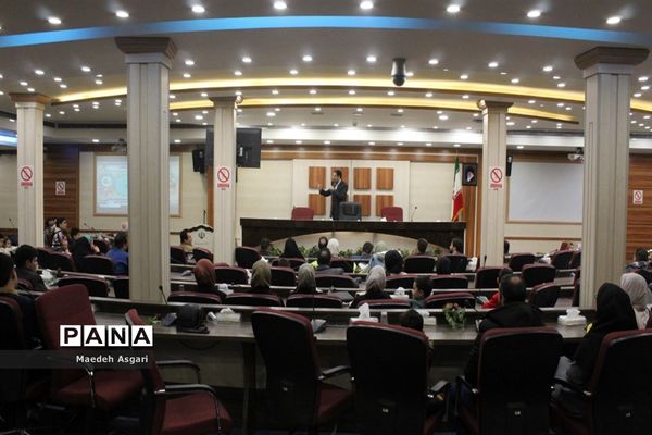 مراسم تجلیل از خانواده‌های کارکنان خانه معلم قم