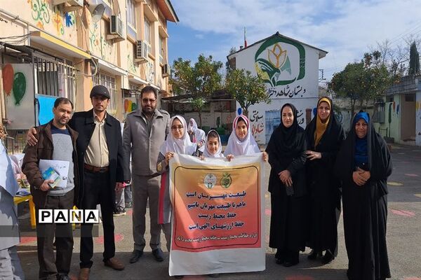 جشنواره نقاشی به‌مناسبت هفته هوای پاک در دبستان شاهد محمود‌آباد