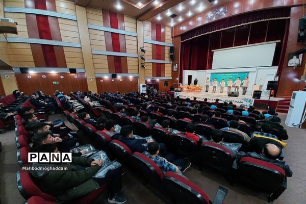 مراسم تنفیذ شهردار‌دانش‌آموز مدارس منطقه ۱۳ برگزار شد.