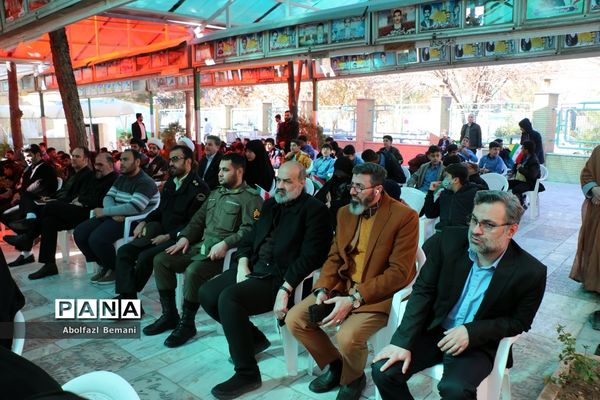 مراسم بزرگداشت شهدای گروه سرود دانش‌آموزی در قم