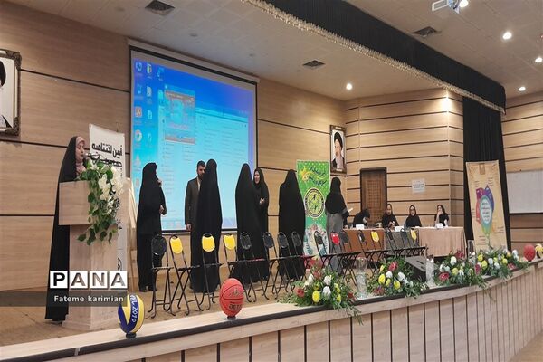 آیین‌ تجلیل از ستارگان ورزشی ناحیه 4 مشهد
