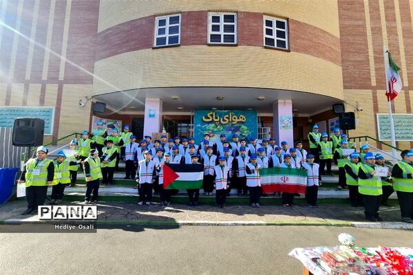 جشن گرامی‌داشت هفته هوای پاک درآموزشگاه شهید همت اسلامشهر