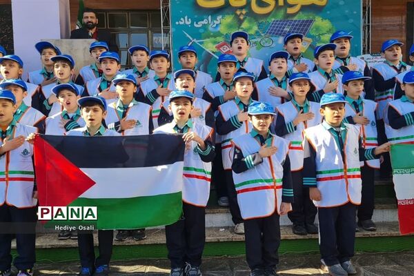 جشن گرامی‌داشت هفته هوای پاک درآموزشگاه شهید همت اسلامشهر