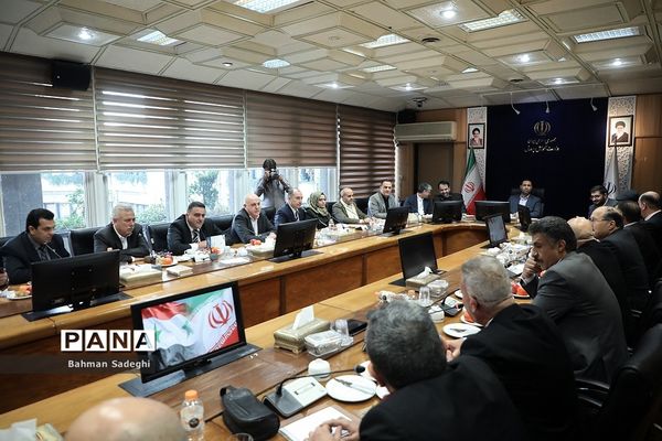 دیدار وزیر آموزش و پرورش با جمعی از معلمان و فرهنگیان عضو سندیکاهای کشور سوریه