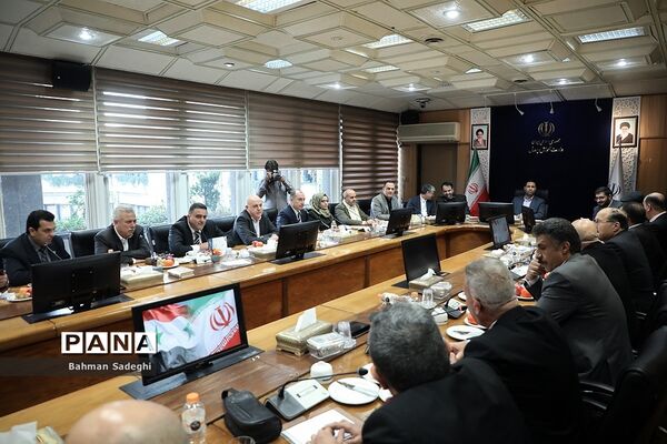 دیدار وزیر آموزش و پرورش با جمعی از معلمان و فرهنگیان عضو سندیکاهای کشور سوریه