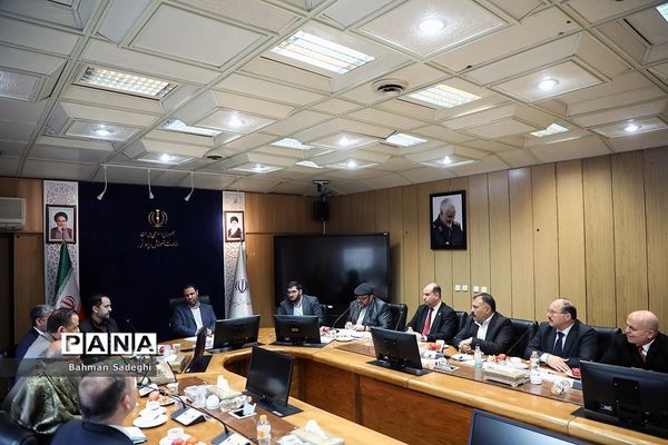 دیدار وزیر آموزش و پرورش با جمعی از معلمان و فرهنگیان عضو سندیکاهای کشور سوریه