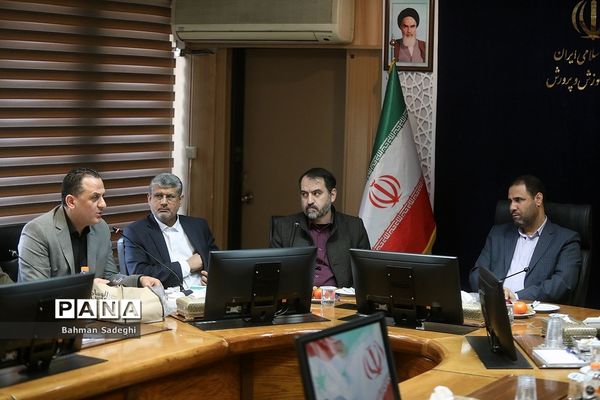 دیدار وزیر آموزش و پرورش با جمعی از معلمان و فرهنگیان عضو سندیکاهای کشور سوریه