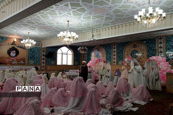 جشن تکلیف دختران کرجی در امامزاده حسن(ع) کرج