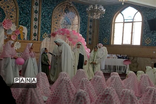 جشن تکلیف دختران کرجی در امامزاده حسن(ع) کرج