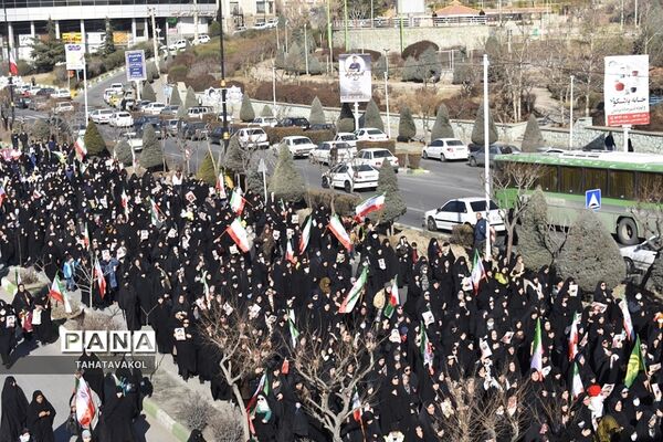 تشییع پیکر مطهر شهید مدافع حرم حسین محمدی در شهرستان پردیس