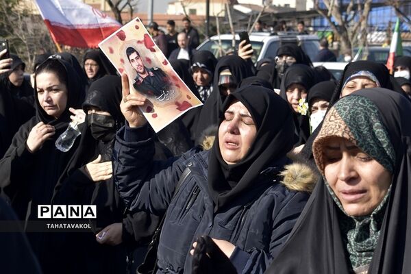 تشییع پیکر مطهر شهید مدافع حرم حسین محمدی در شهرستان پردیس