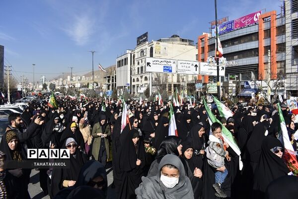 تشییع پیکر مطهر شهید مدافع حرم حسین محمدی در شهرستان پردیس