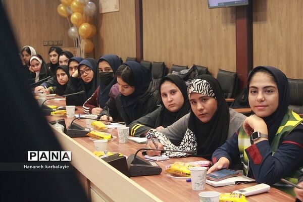 دوره آموزشی خبرنویسی ویژه دانش‌آموز‌خبرنگاران پانا در آموزش و پرورش ناحیه 2 بهارستان