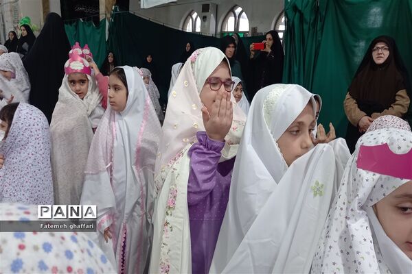 نماز شکر دانش‌آموزان قائمشهری