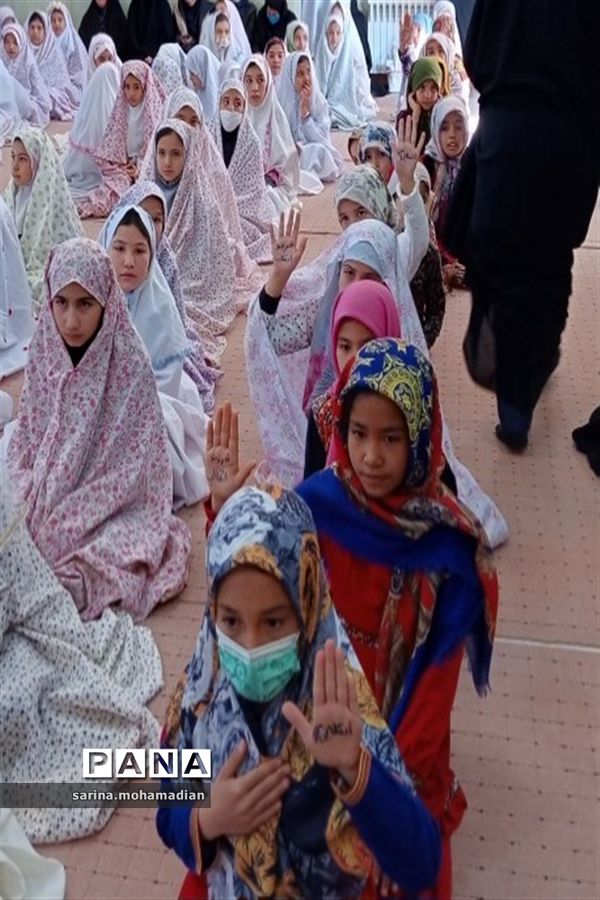 مراسم جشن تکلیف دانش‌آموزان در شهرستان راز