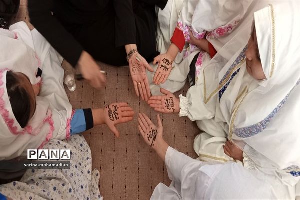 مراسم جشن تکلیف دانش‌آموزان در شهرستان راز