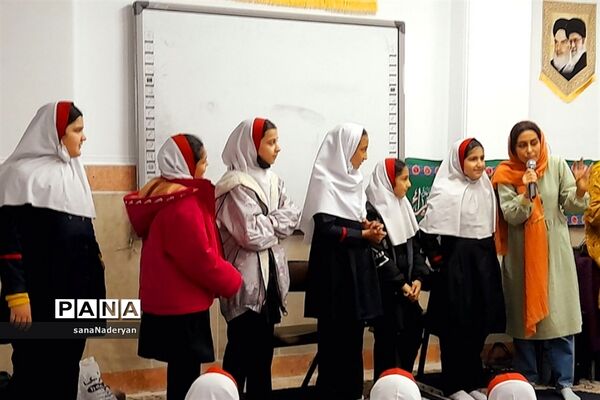 برگزاری تئاتر عروسکی در دبستان شهید رجبی شهرستان رباط کریم
