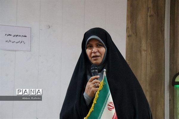 تقدیر از آقایان کارمند اداره آموزش و پرورش پاکدشت