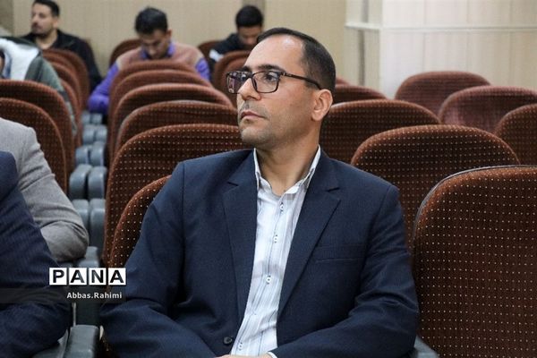 تقدیر از آقایان کارمند اداره آموزش و پرورش پاکدشت