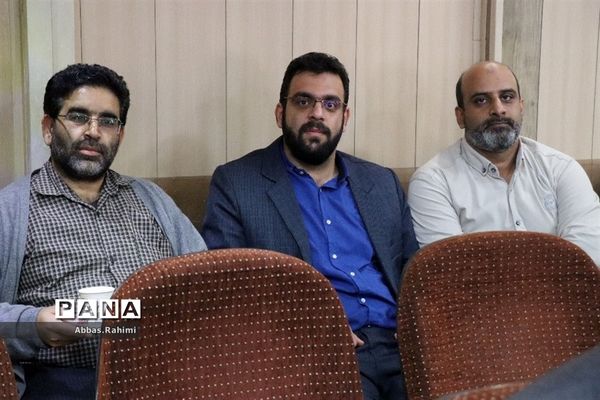 تقدیر از آقایان کارمند اداره آموزش و پرورش پاکدشت