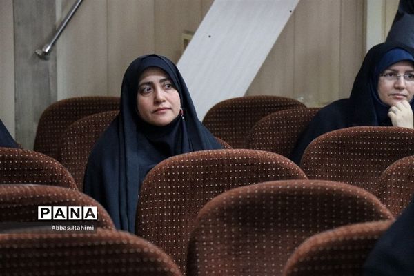 تقدیر از آقایان کارمند اداره آموزش و پرورش پاکدشت