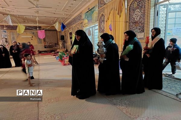 شرکت فعال پیشتازان شادگانی در مراسم اعتکاف دانش‌آموزی