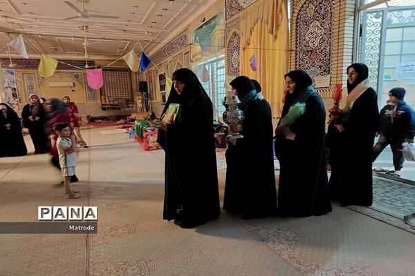 شرکت فعال پیشتازان شادگانی در مراسم اعتکاف دانش‌آموزی
