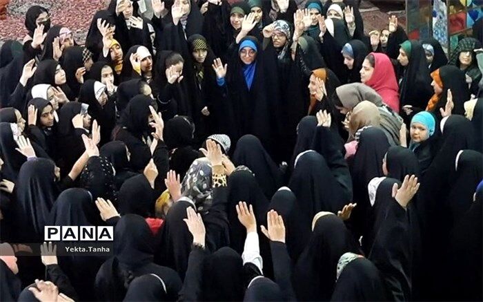 اعتکاف  ۲۸۰ نفره دانش آموزی، در شهرستان مسجد جامع پاکدشت/فیلم