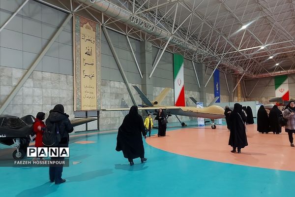 اردو  راهیان پیشرفت دانش‌آموزان مدرسه حکمت