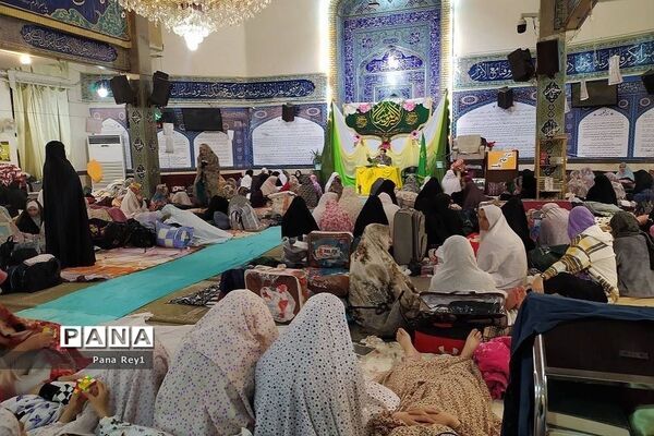 بازدید مدیرکل آموزش و پرورش شهرستان‌های استان تهران از اعتکاف دانش‌آموزان ناحیه یک شهرری