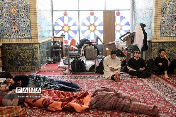 اعتکاف دانش‌آموزان و دانشجومعلمان