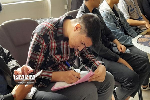 جلسه هم‌اندیشی و آموزش خبرنگاری ویژه دانش‌آموز خبرنگاران پانا در ملارد