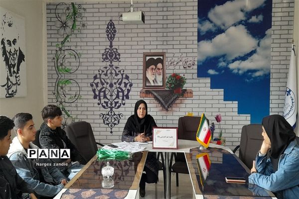 جلسه هم‌اندیشی و آموزش خبرنگاری ویژه دانش‌آموز خبرنگاران پانا در ملارد