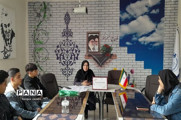 جلسه هم‌اندیشی و آموزش خبرنگاری ویژه دانش‌آموز خبرنگاران پانا در ملارد