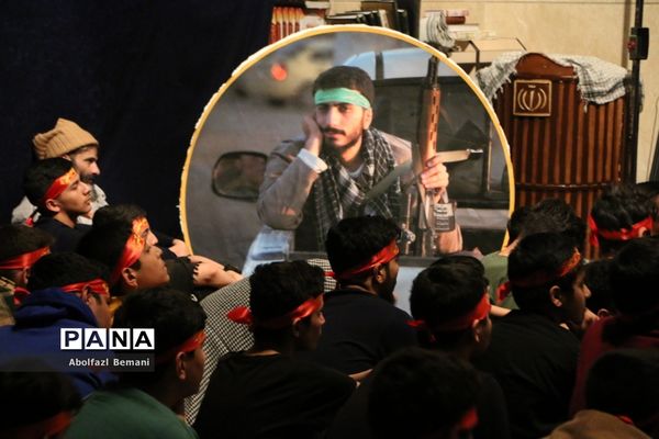 اعتکاف دانش‌آموزی در قم-2