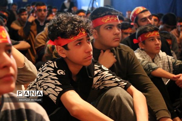 اعتکاف دانش‌آموزی در قم-2