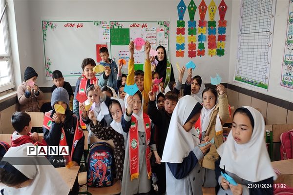 طرح آموزش مهارت‌های پیشتازان در مدارس شهرستان های مانه و سملقان