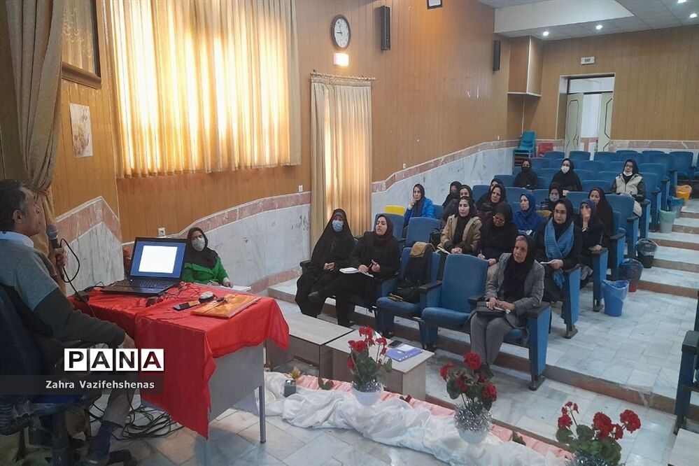 کارگاه توانمند سازی ویژه مشاوران در شهرستان شیروان