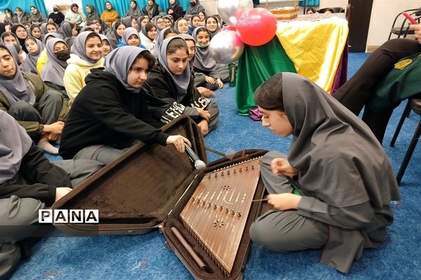 جشن ولادت امیر المومنین  و روز پدردردبیرستان شهید تیمسار فلاحی ناحیه یک کرج