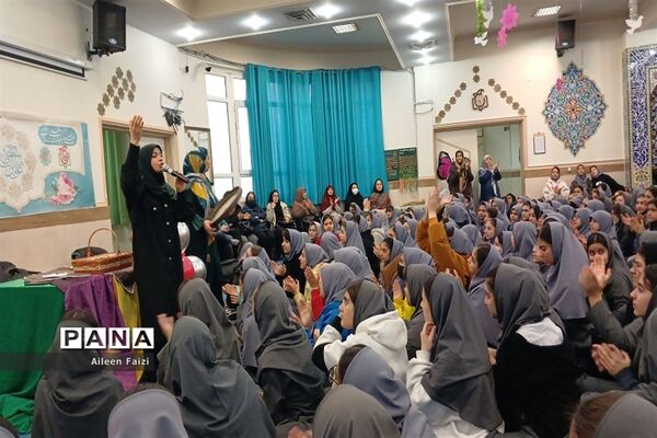 جشن ولادت امیر المومنین  و روز پدردردبیرستان شهید تیمسار فلاحی ناحیه یک کرج