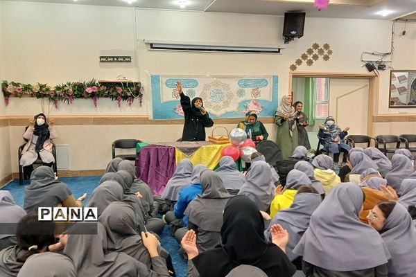 جشن ولادت امیر المومنین  و روز پدردردبیرستان شهید تیمسار فلاحی ناحیه یک کرج