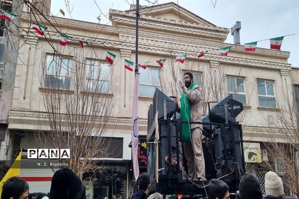 تشییع پیکر شهیدان «آقازاده نژاد» و «کریمی» در قم