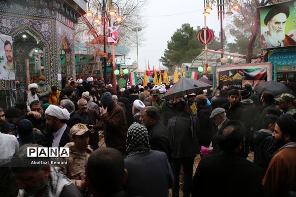 تشییع پیکر شهیدان «آقازاده نژاد» و «کریمی» در قم