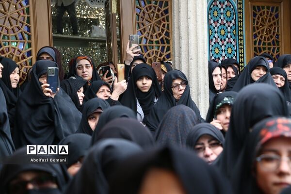 تشییع پیکر شهیدان «آقازاده نژاد» و «کریمی» در قم